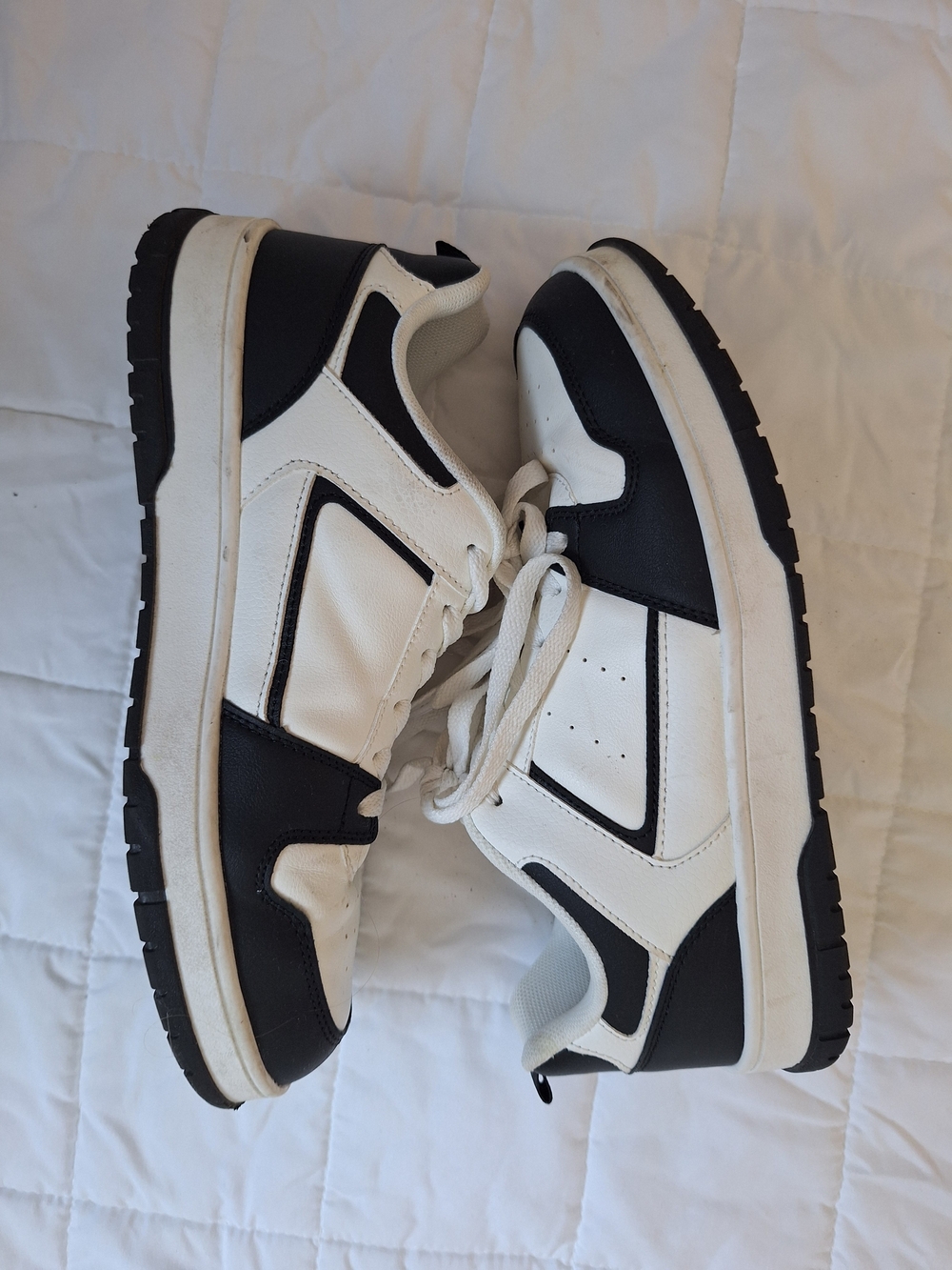 Primark White and Black Women's Low-Top Sneakers